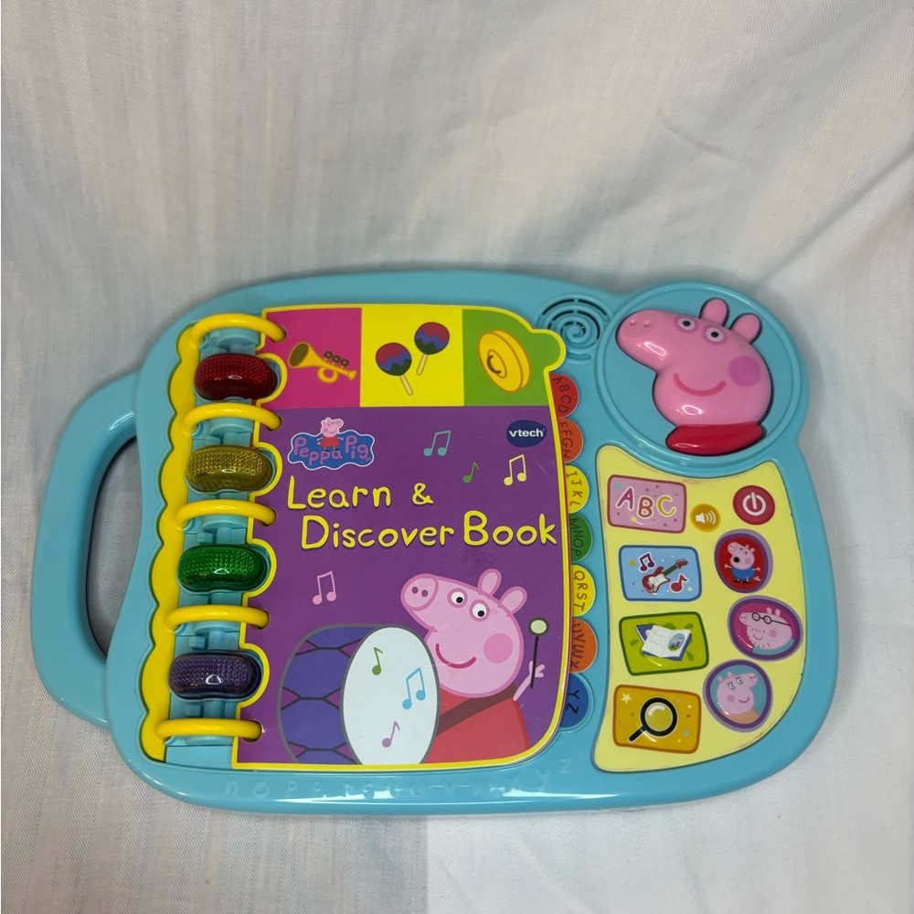 Peppa Pig Learn & Discover Book - Blue and Yellow
